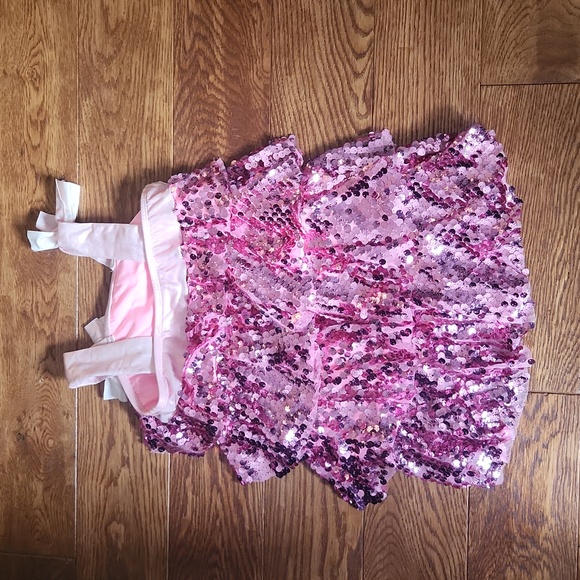 Dance Costume - Picture 3 of 4
